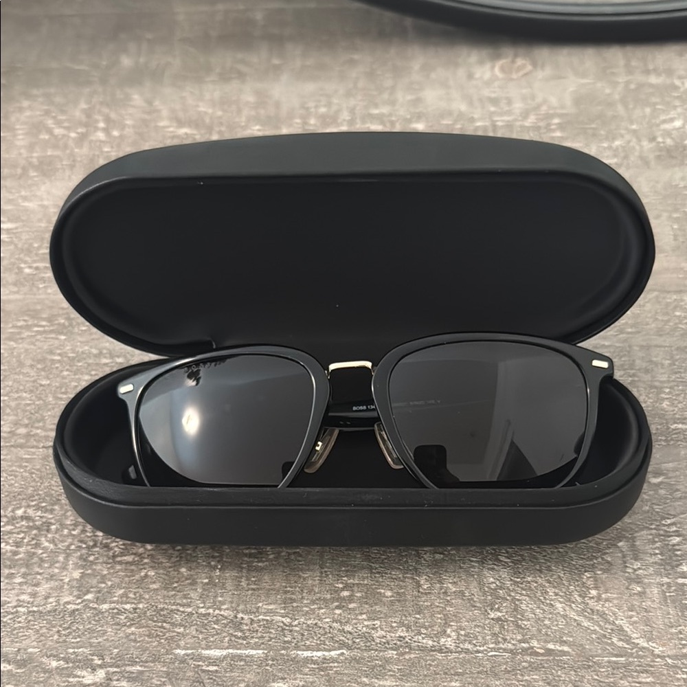 HUGO BOSS. Classic Black Sunglasses